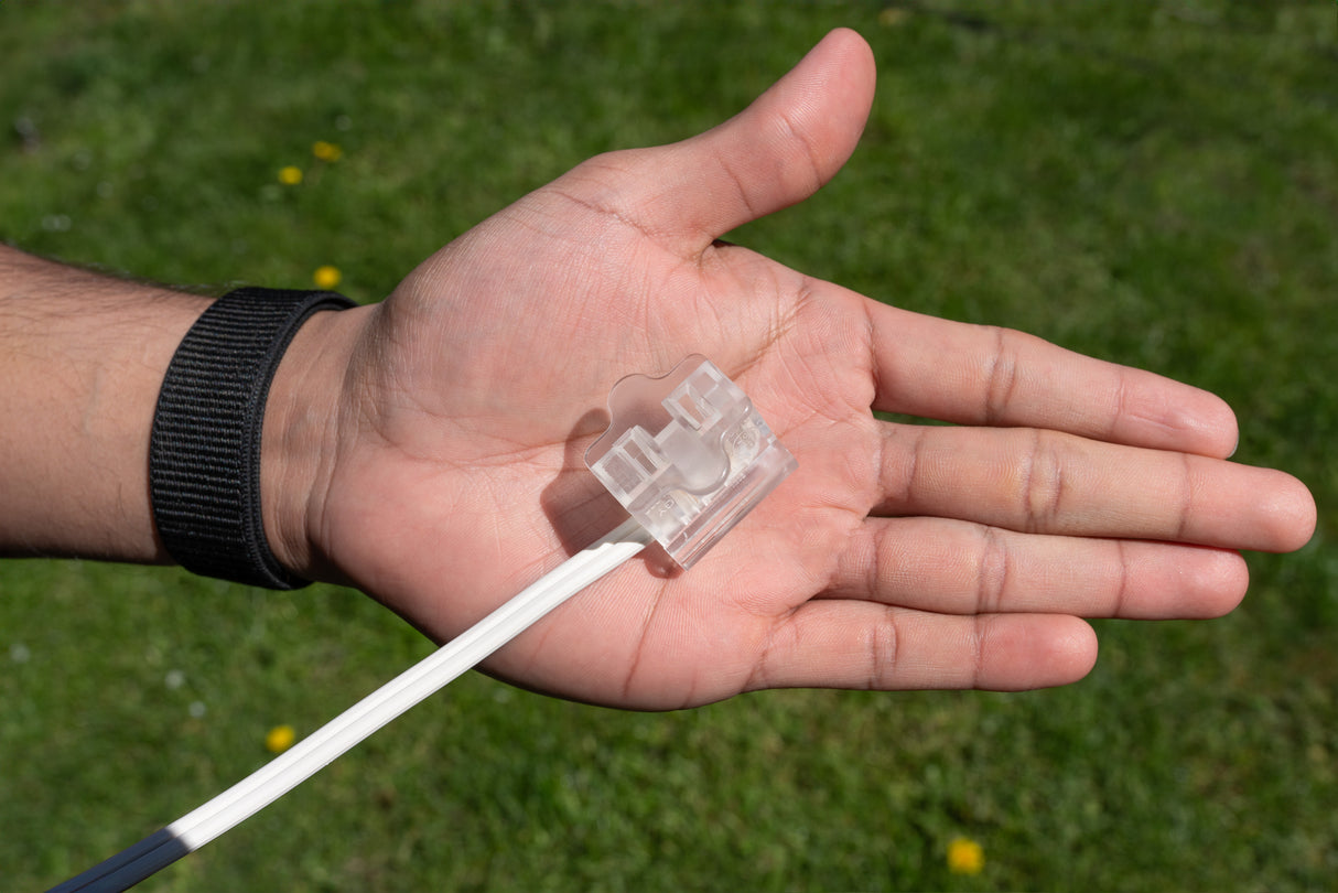 Female Plugs (100 pk)