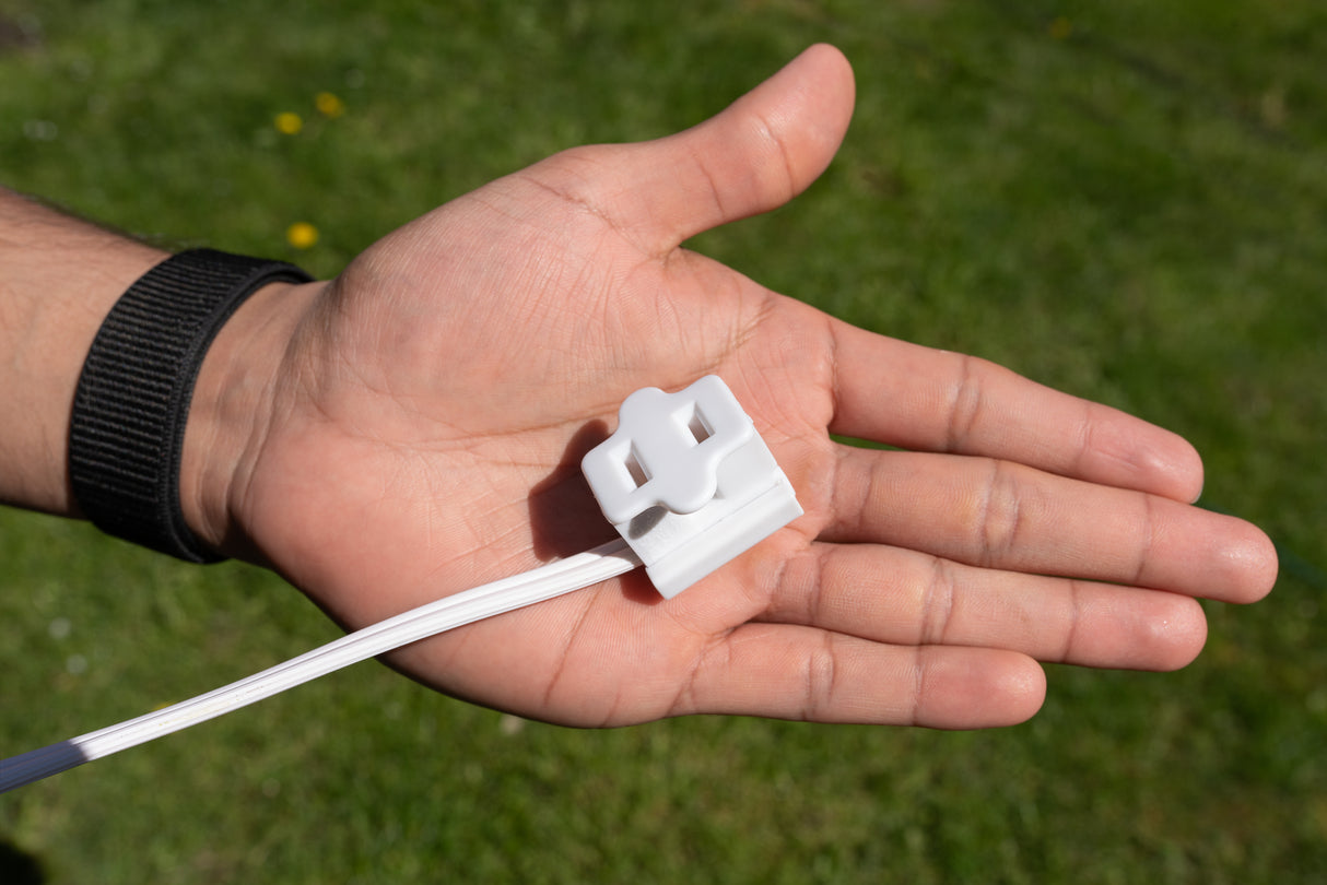 Female Plugs (100 pk)